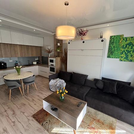 Cozy Apartment Братислава Екстериор снимка