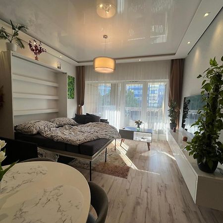 Cozy Apartment Братислава Екстериор снимка