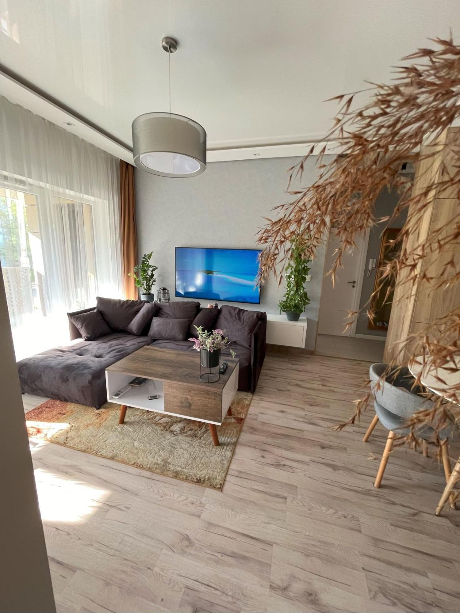 Cozy Apartment Братислава Екстериор снимка