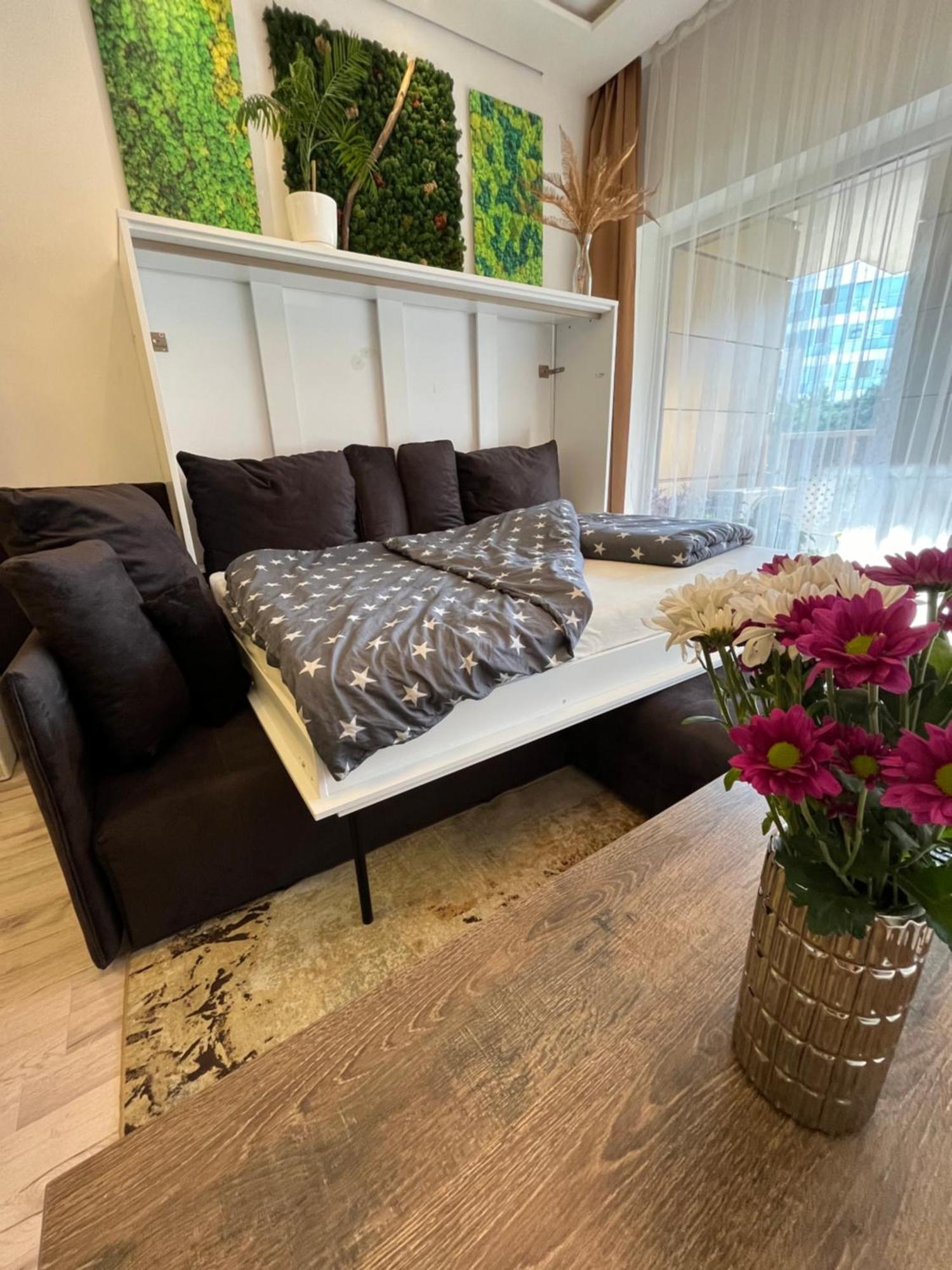 Cozy Apartment Братислава Екстериор снимка