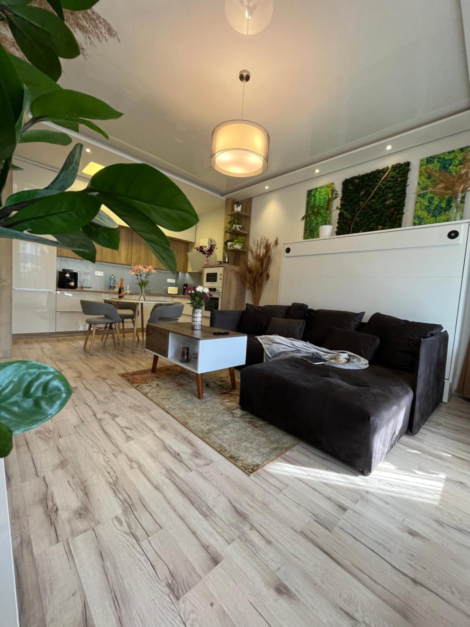 Cozy Apartment Братислава Екстериор снимка